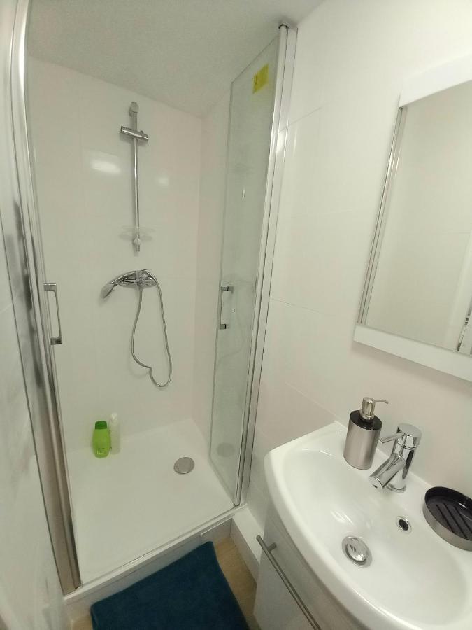 Super Appartement Au Centre Ville De Rosny Sous Bois Eksteriør bilde